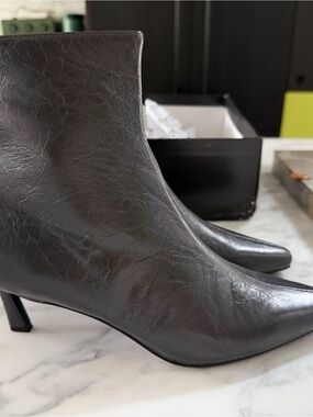 Aqua from Bloomingdale's Women's NEW chic grey Pointed Toe Ankle Booties